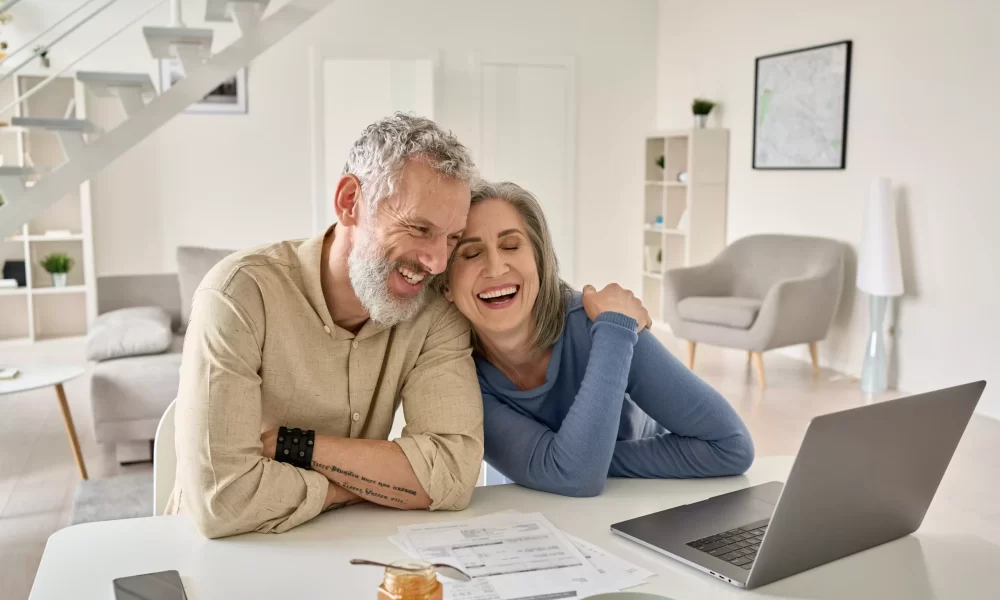 Couple Looking at computer 2